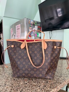 Louis Vuitton NEVERFULL Tote with Tan Trim and Red Interior MINI CLUTCH INCLUDED